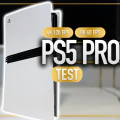 Biała konsola PS5 PRO z napisem "TEST" i informacjami o 4K 120 FPS oraz 8K 60 FPS.