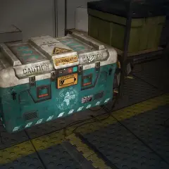 Skrzynia z napisem "BIOHAZARD inhibitor" i wskaźnikiem niskiego poziomu baterii, kluczowy element w Dying Light 2.