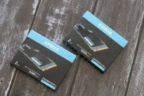 Dwa dyski KIOXIA EXCERIA PLUS G3 2TB NVMe SSD. Jaki dysk do nas? Szybkość odczytu 5000 MB/s.