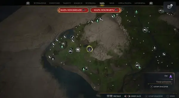 Mapa Hogwarts Legacy pokazuje rozległy teren z rzekami, górami i ikonami wskazującymi miejsca do odkrycia. Widoczne są platformy do lądowania.