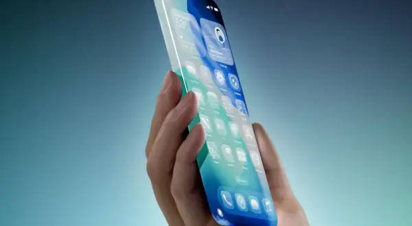 Dłoń trzyma futurystyczny iPhone 19 Pro Max z ekranem wypełnionym ikonami aplikacji.