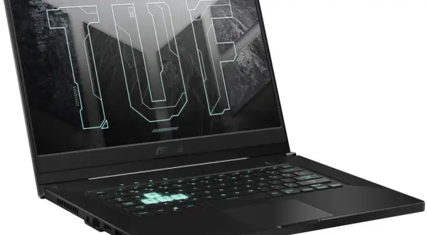 Czarny laptop ASUS TUF z podświetlaną klawiaturą. Zastanawiasz się, jakie parametry powinien mieć dobry laptop? Ten model oferuje wydajność i styl.